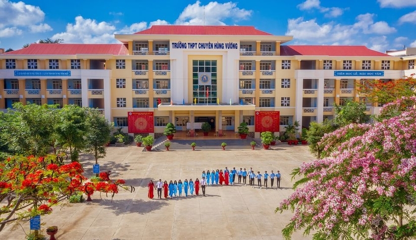 Trường THPT chuyên Hùng Vương tuyển sinh 385 học sinh lớp 10 chuyên năm học 2023-2024 ảnh 1