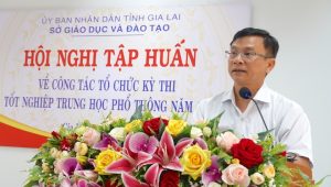 Hơn 200 giáo viên tập huấn thi tốt nghiệp THPT năm 2023 ảnh 1