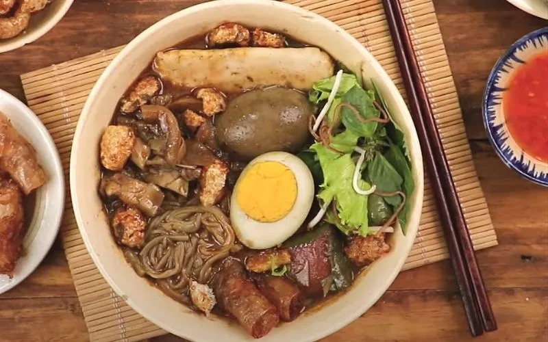 Món bún mắm cua đặc trưng hương vị đậm đà của ẩm thực Gia Lai
