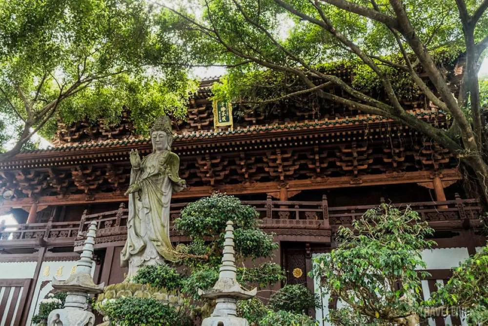 Toàn cảnh Chùa Minh Thành Gia Lai với kiến trúc Á Đông đặc trưng nhìn từ trên cao